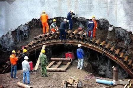 咸宁隧道钢花管支护案例
